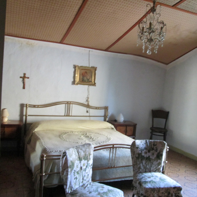 Casa di mq. 170, da ristrutturare