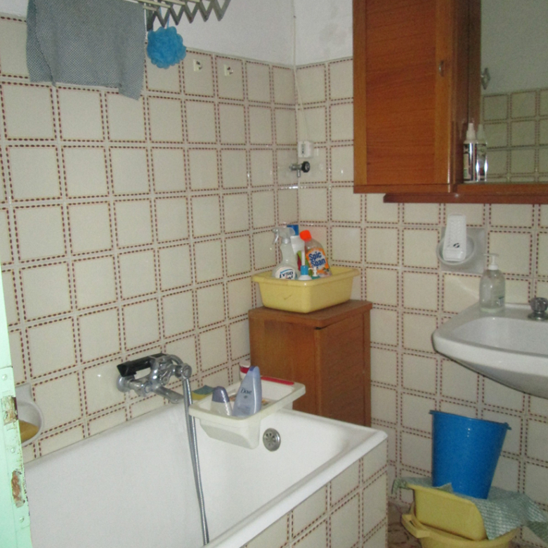 Casa di mq. 170, da ristrutturare