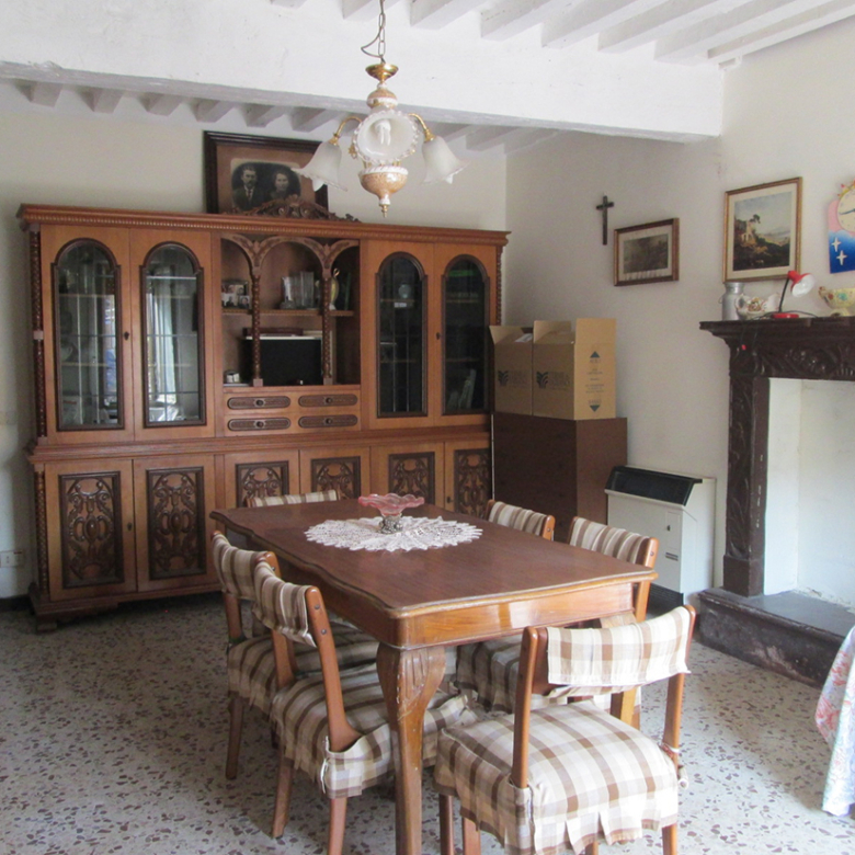 Casa di mq. 170, da ristrutturare