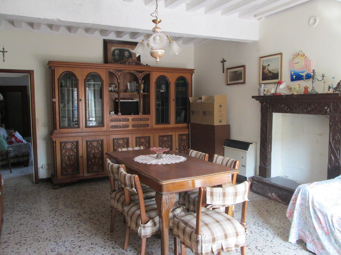 Casa di mq. 170, da ristrutturare
