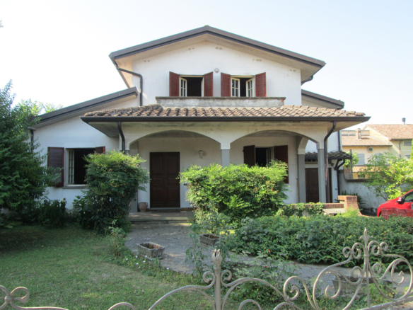 Villa singola con giardino
