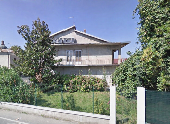 Ampia casa con giardino