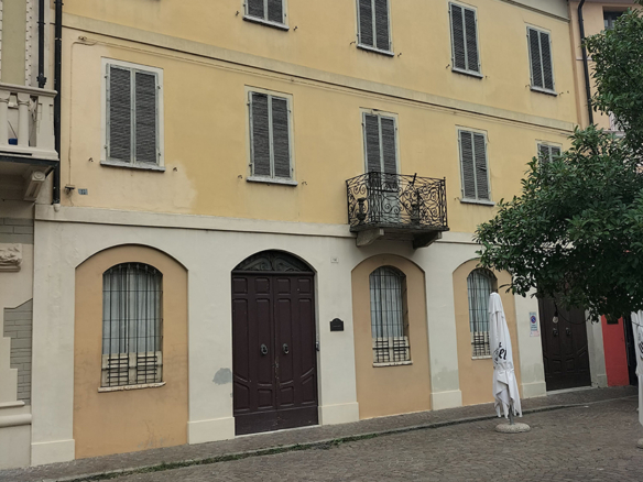 Stabile in Piazza Turati