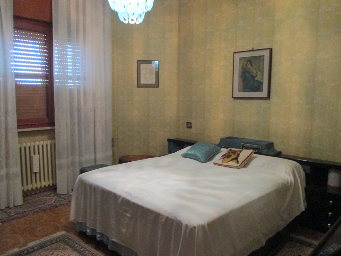 Villa con ampio giardino