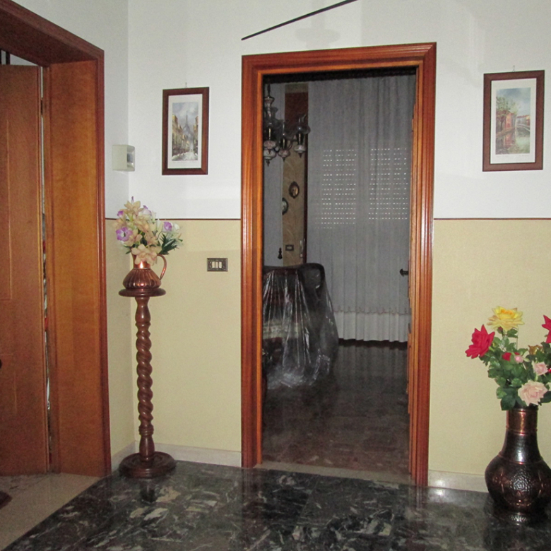 Villa con ampio giardino
