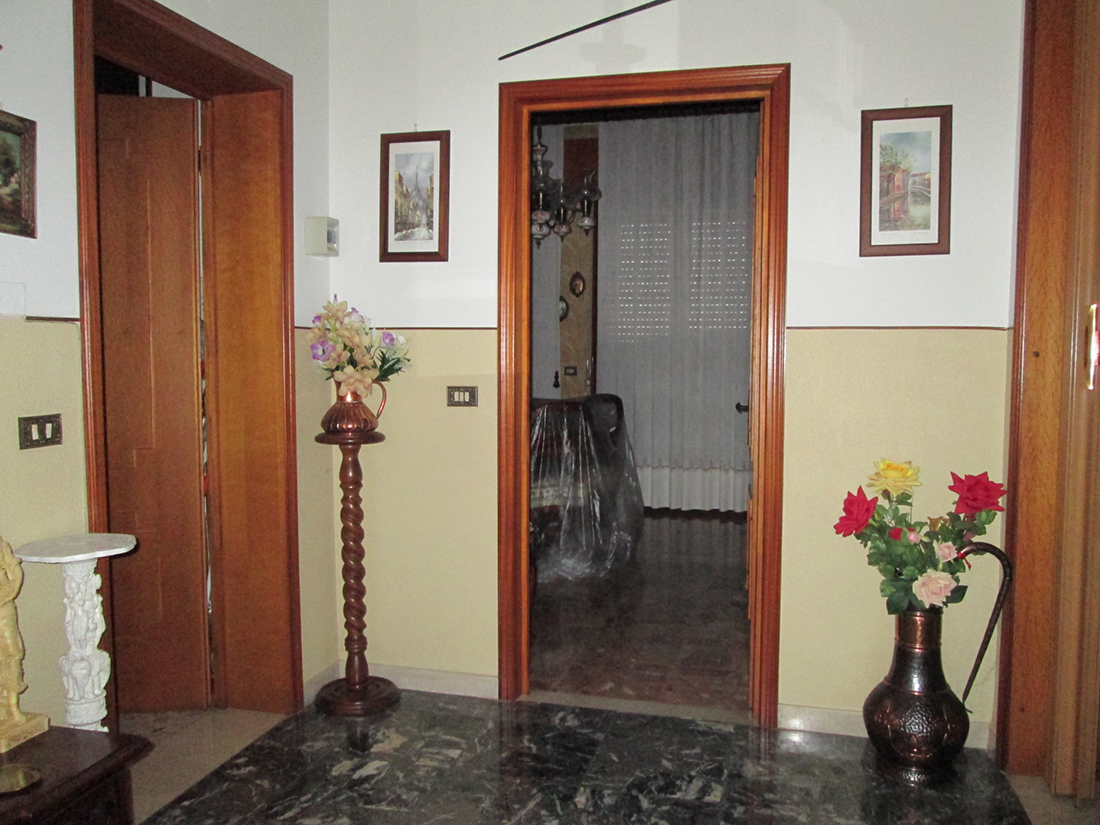 Villa con ampio giardino