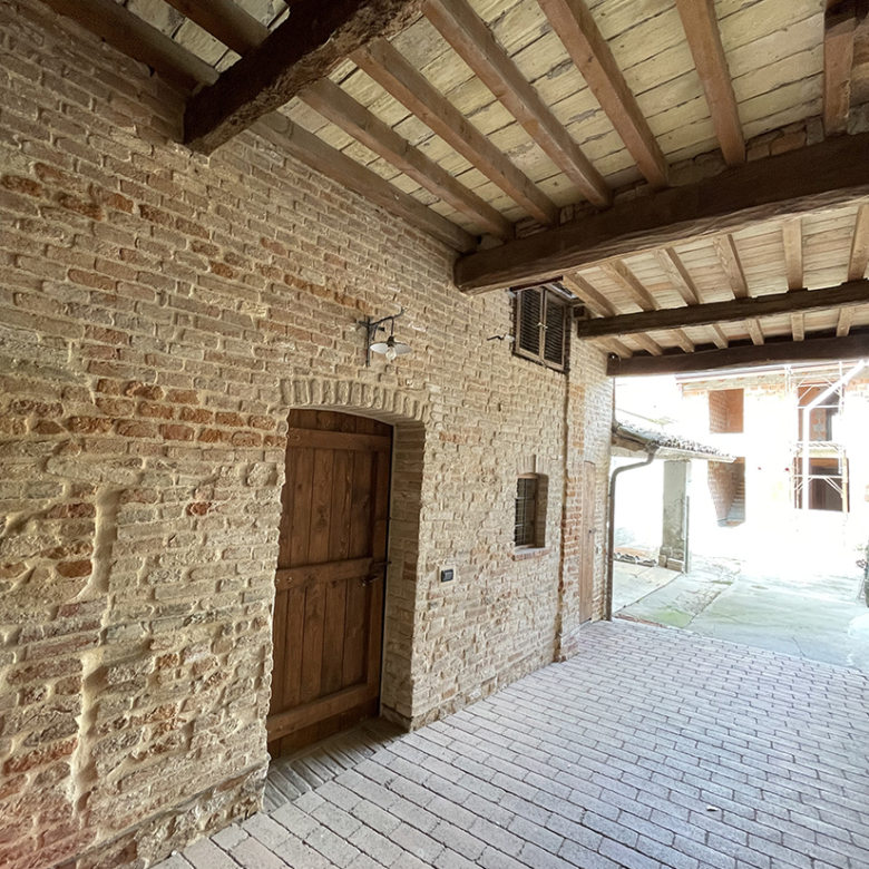 Vendesi casa