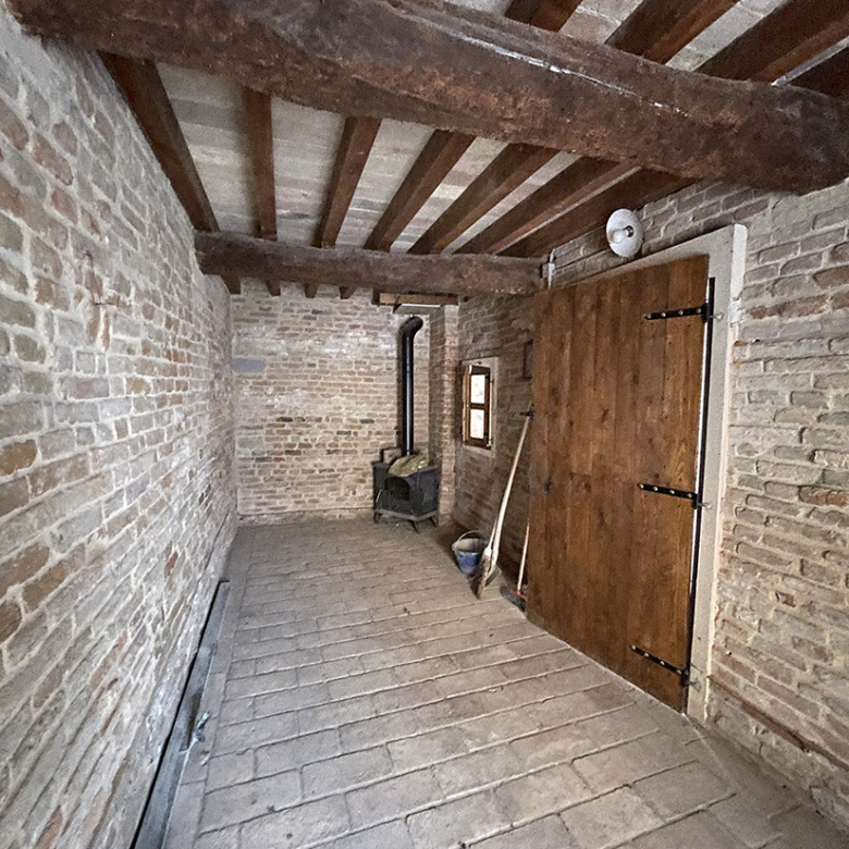 Vendesi casa