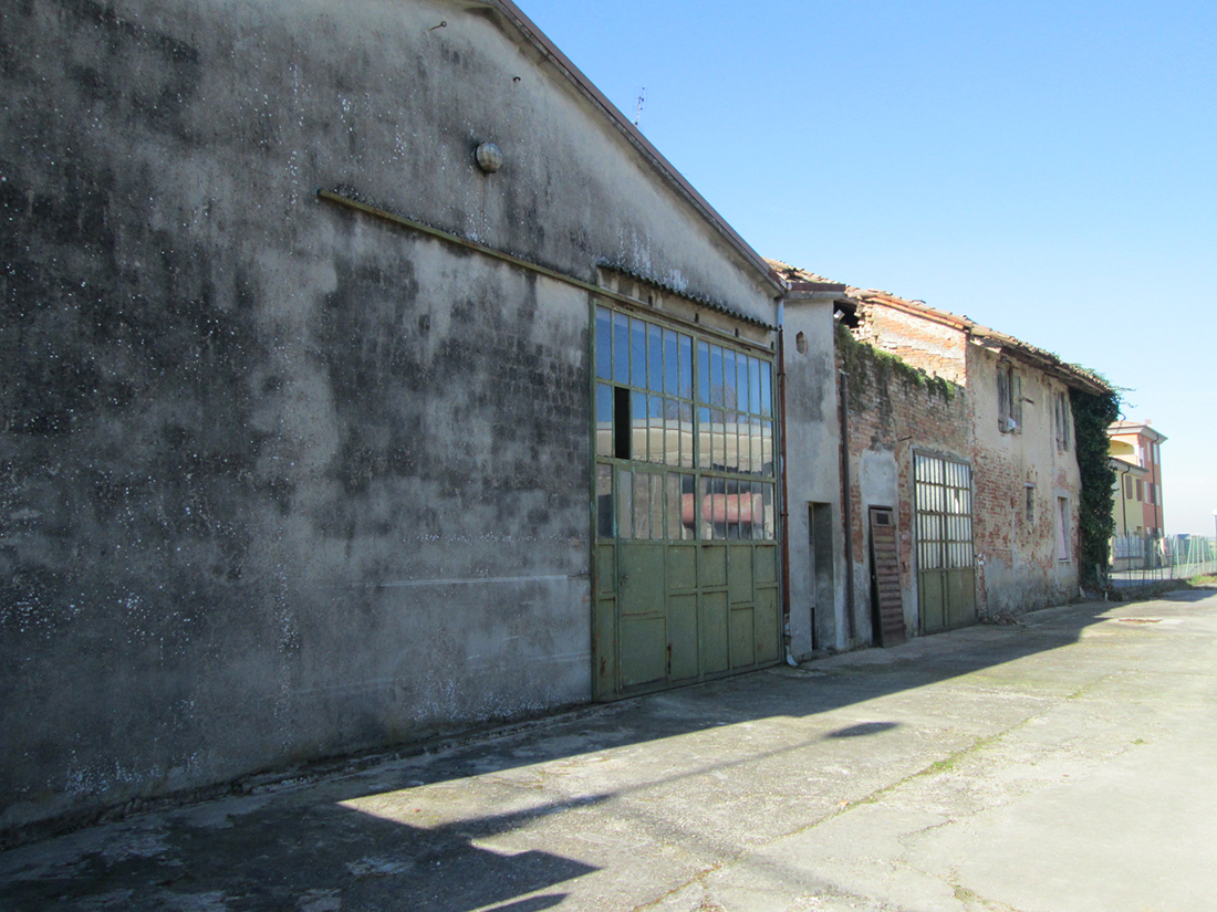 Stabile indipendente in centro paese