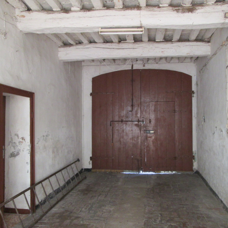 Casa con cortile esclusivo