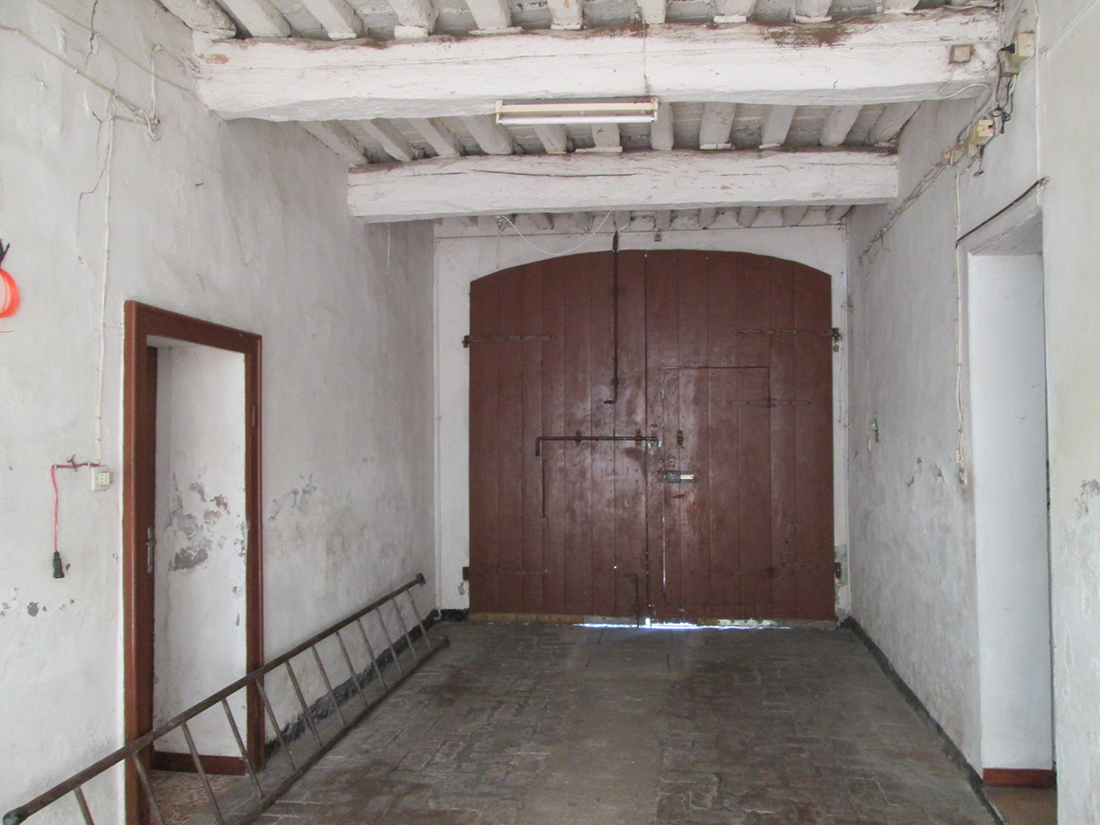 Casa con cortile esclusivo