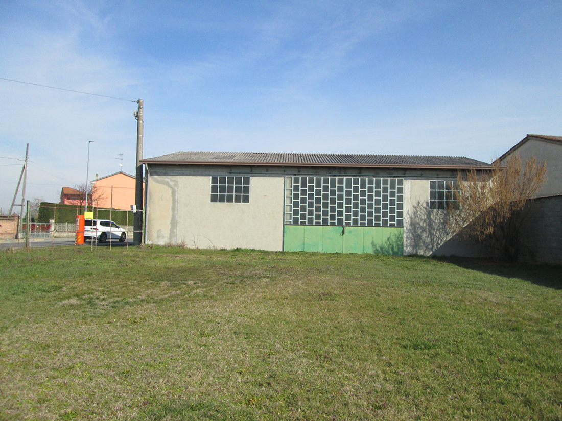 Deposito/garage in vendita