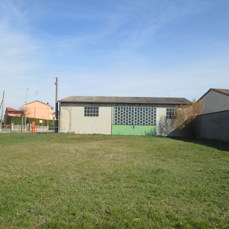 Deposito/garage in vendita