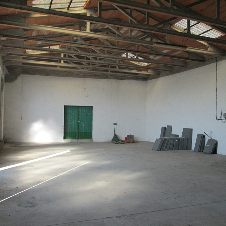 Deposito/garage in vendita